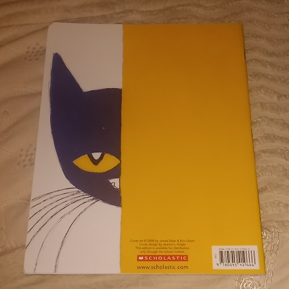 Scholastic Pete the Cat Book Bundle 1 Paperback 1 Hardcopy - Picture 3 of 7